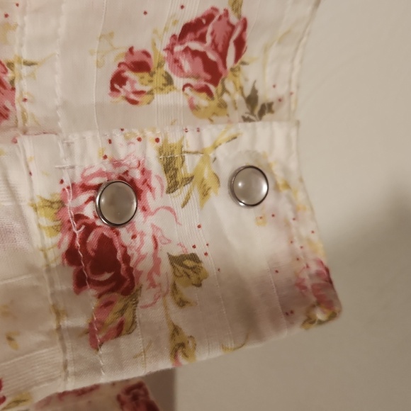 Women's blouse - Picture 3 of 6